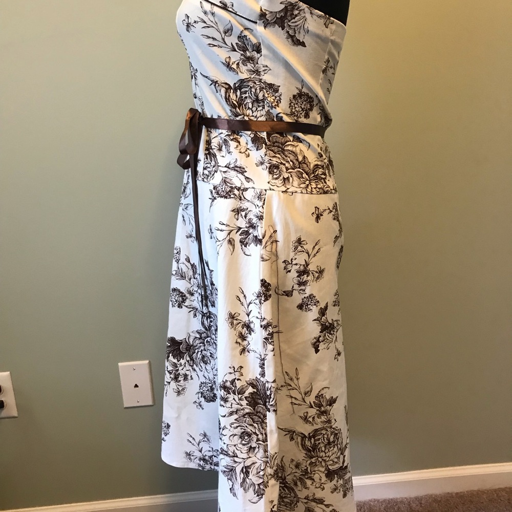 Dress - Picture 2 of 5